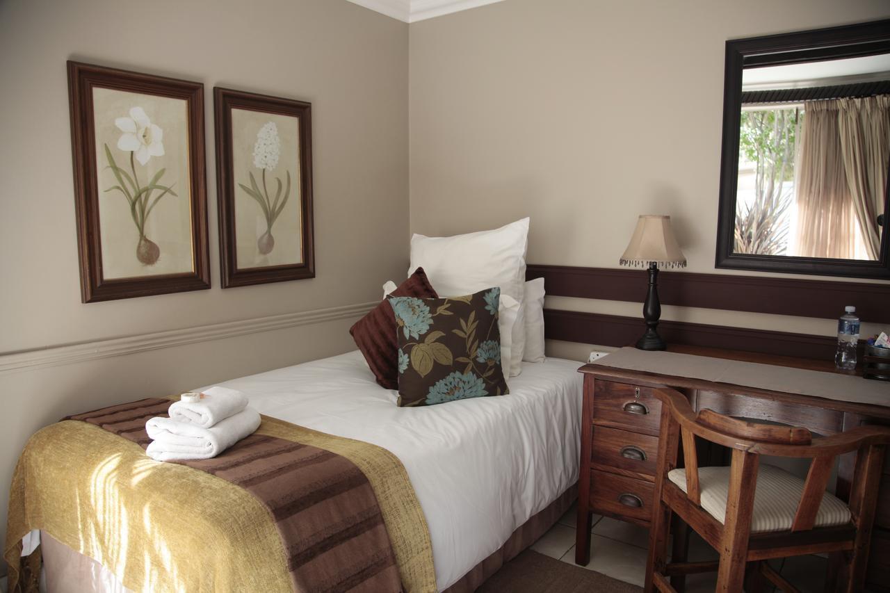 Lemon & Lime Guesthouse Bloemfontein Værelse billede
